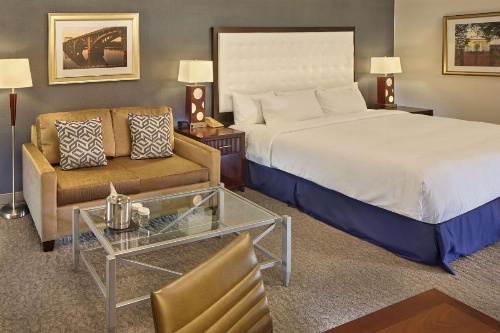 DoubleTree By Hilton Hotel Little Rock image 29