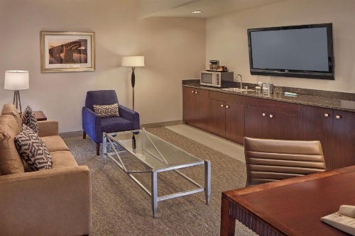 DoubleTree By Hilton Hotel Little Rock image 36