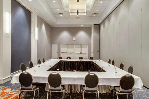 DoubleTree By Hilton Hotel Little Rock image 38